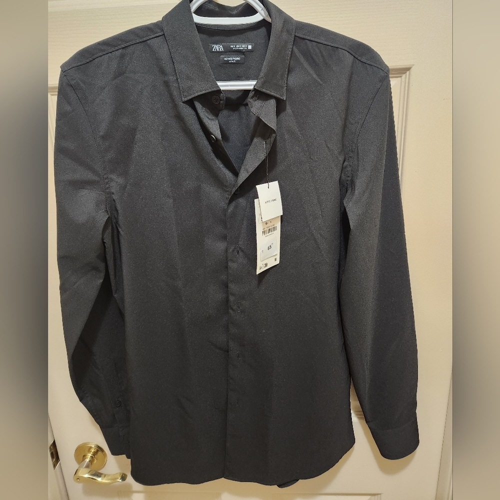 Zara Men's black dressed shirt